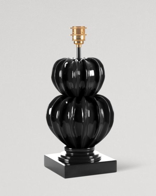 BOTANY Table Lamp in Crimson Black resin