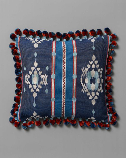 KING'S IKAT cushion