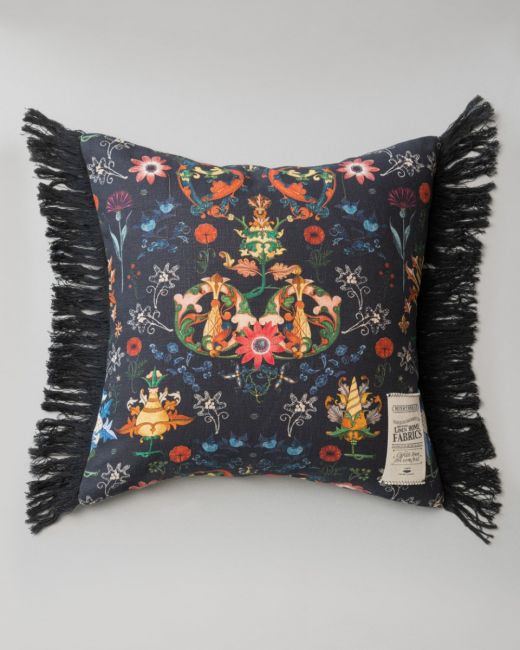 TRANSYLVANIA FOLK Linen Cushion