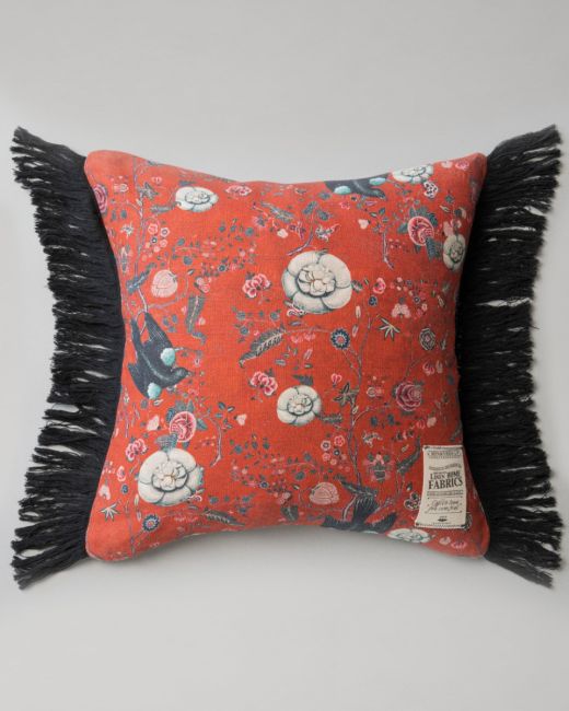 BLACK BIRD Linen Cushion
