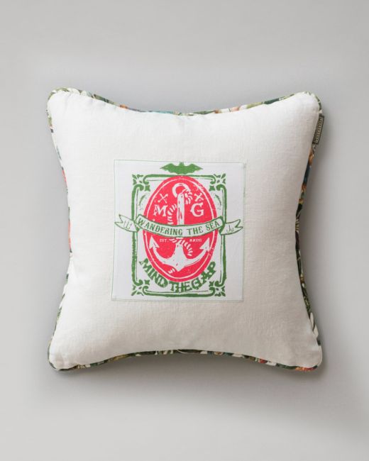 WANDERING THE SEA Cushion