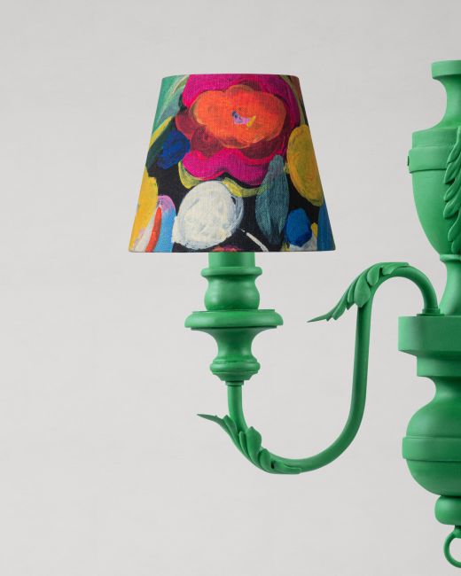 QUEEN'S GARDEN Wall Shade